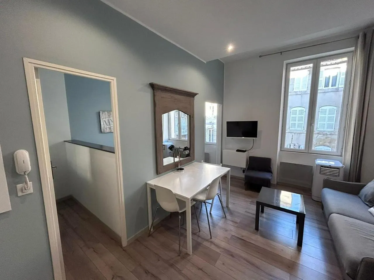 Moliere Marseille Apartment